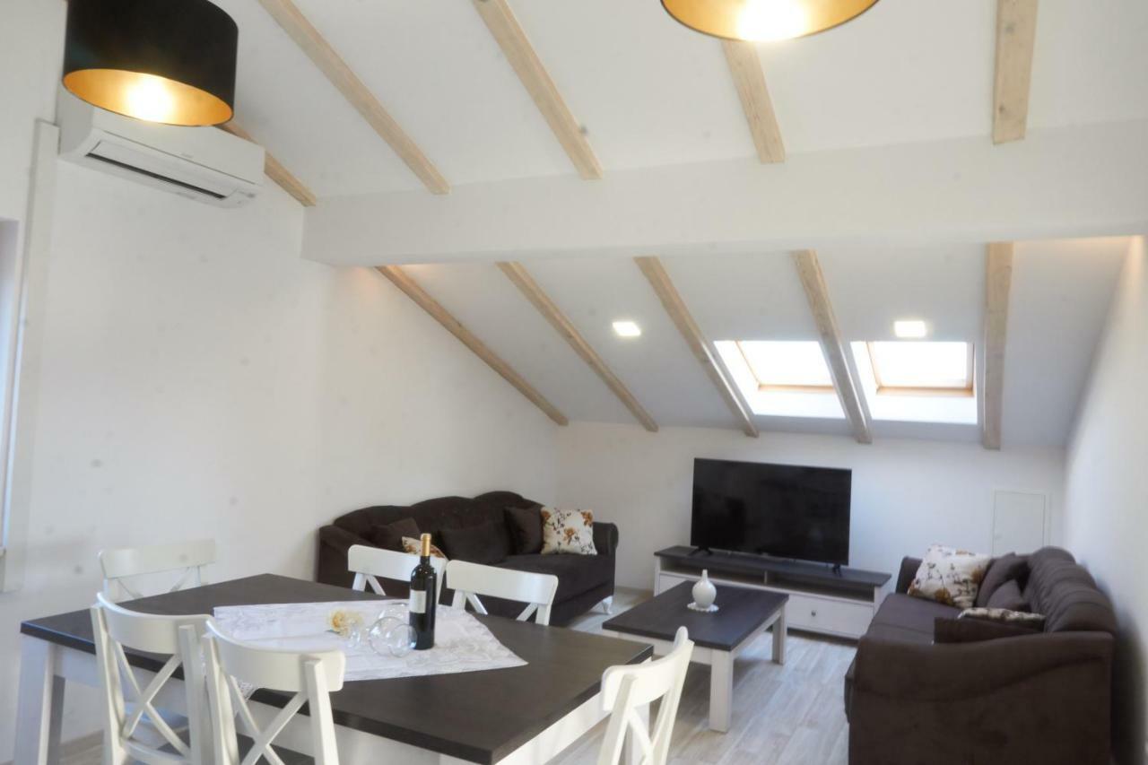 Apartman Balancana Kaštela Esterno foto